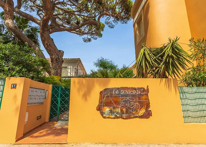 Apartamento Les Lantanas By Interhome Hyères